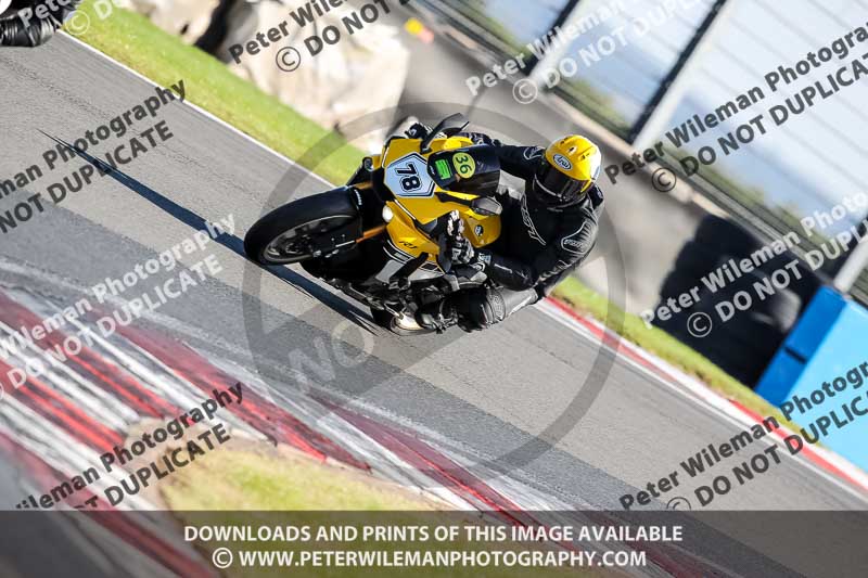 donington no limits trackday;donington park photographs;donington trackday photographs;no limits trackdays;peter wileman photography;trackday digital images;trackday photos